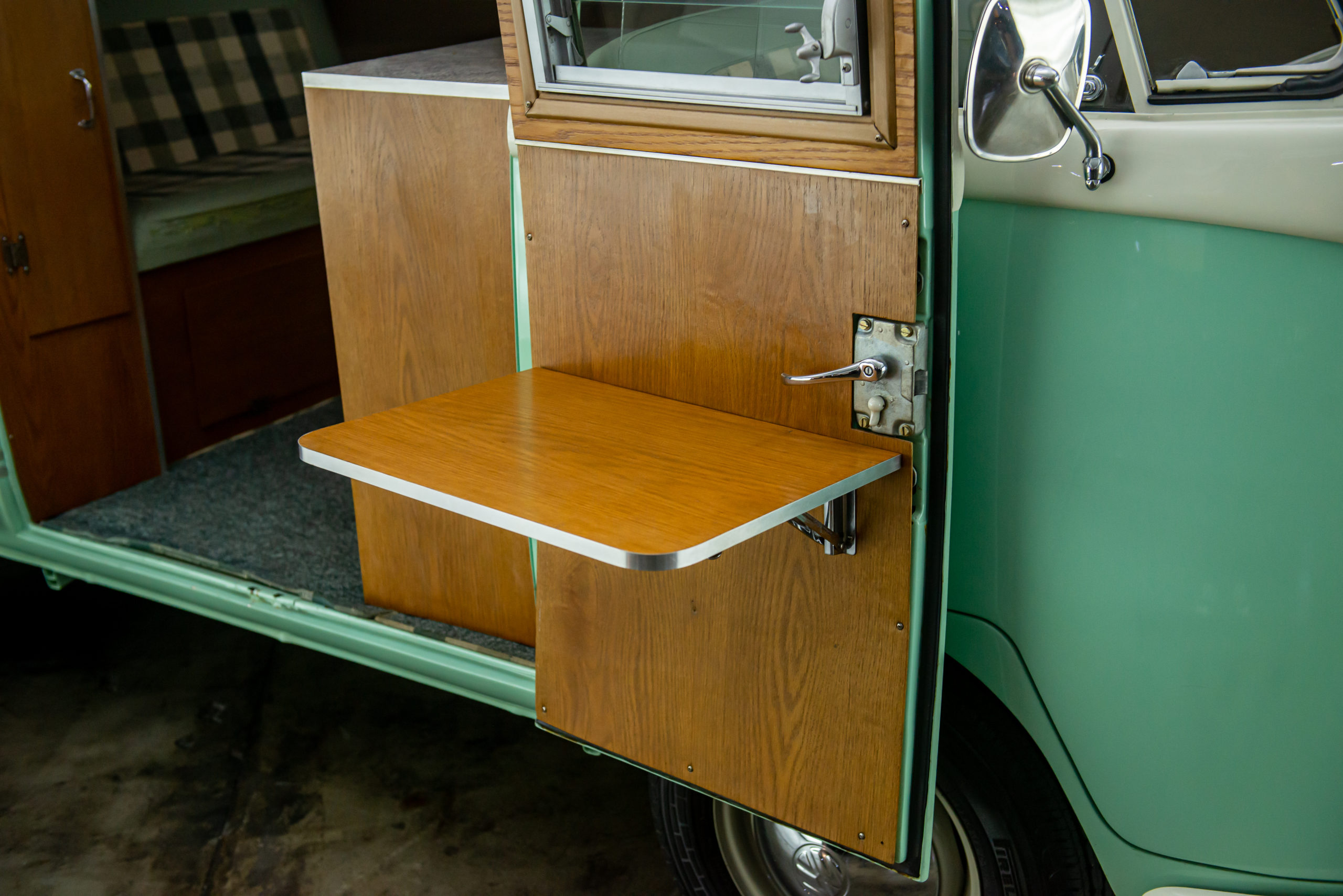 1966 VW Kombi Camper Alemã Venda Compra The Garage For Sale