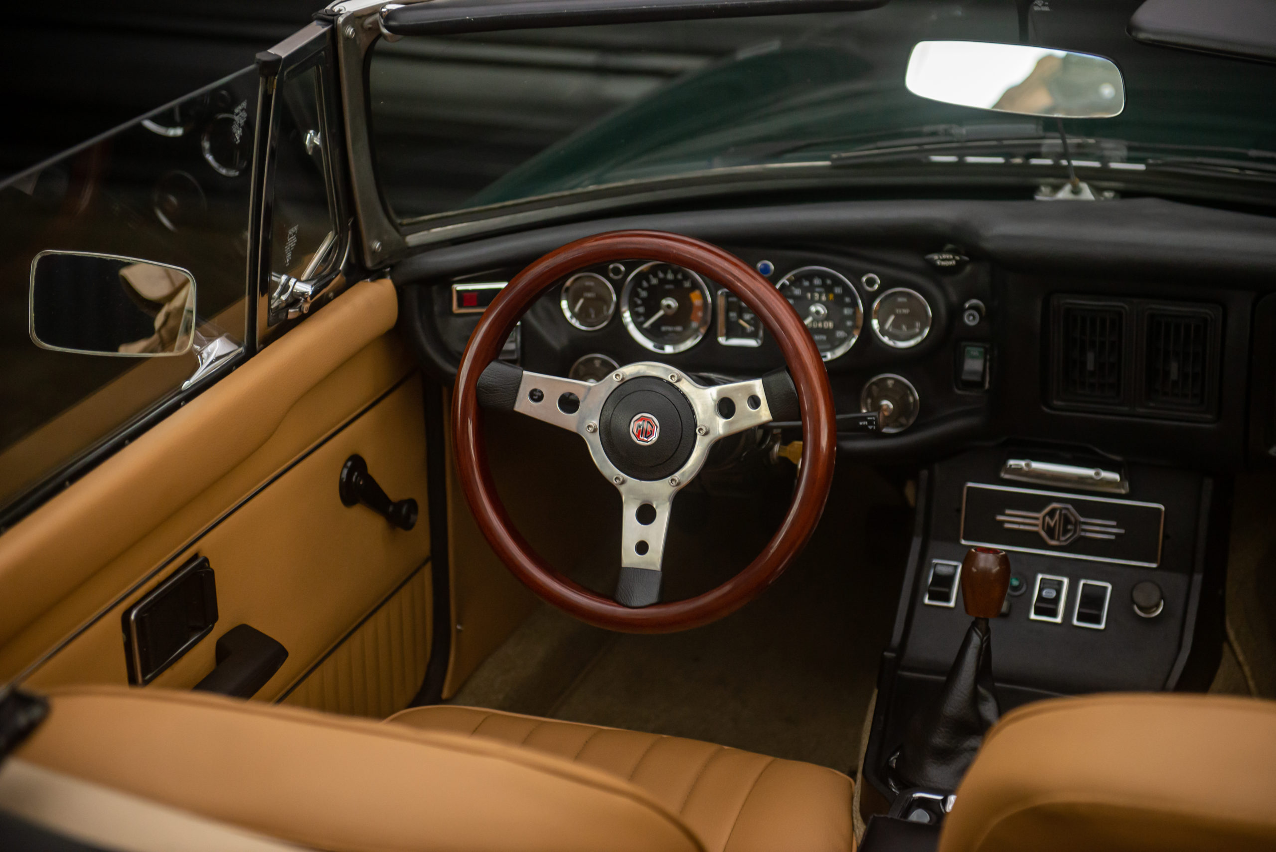 1973 MGB Roadster Venda Compra The Garage For Sale