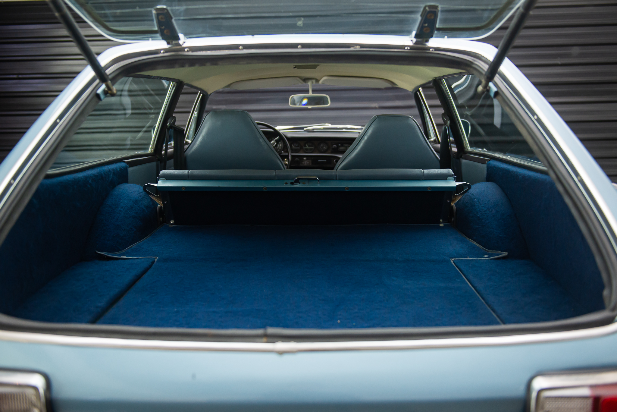 1973 Volvo P1800ES Wagon Venda Compra The Garage For Sale