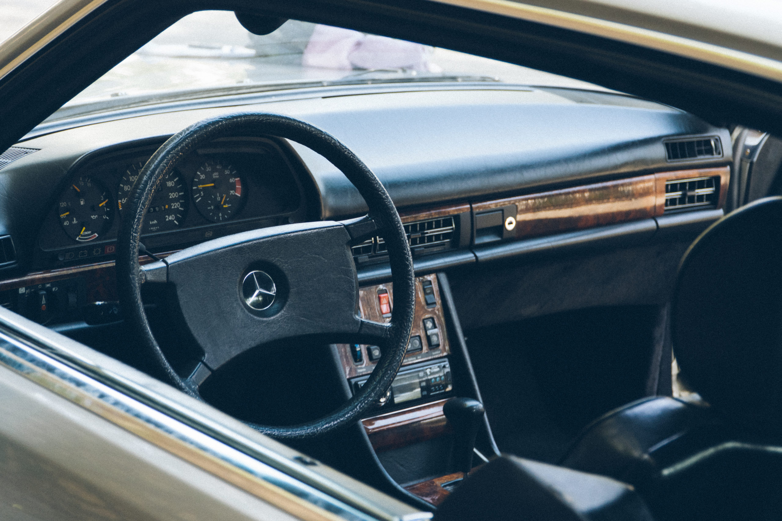 1983 Mercedes-Benz 500 SEC Venda Compra The Garage For Sale