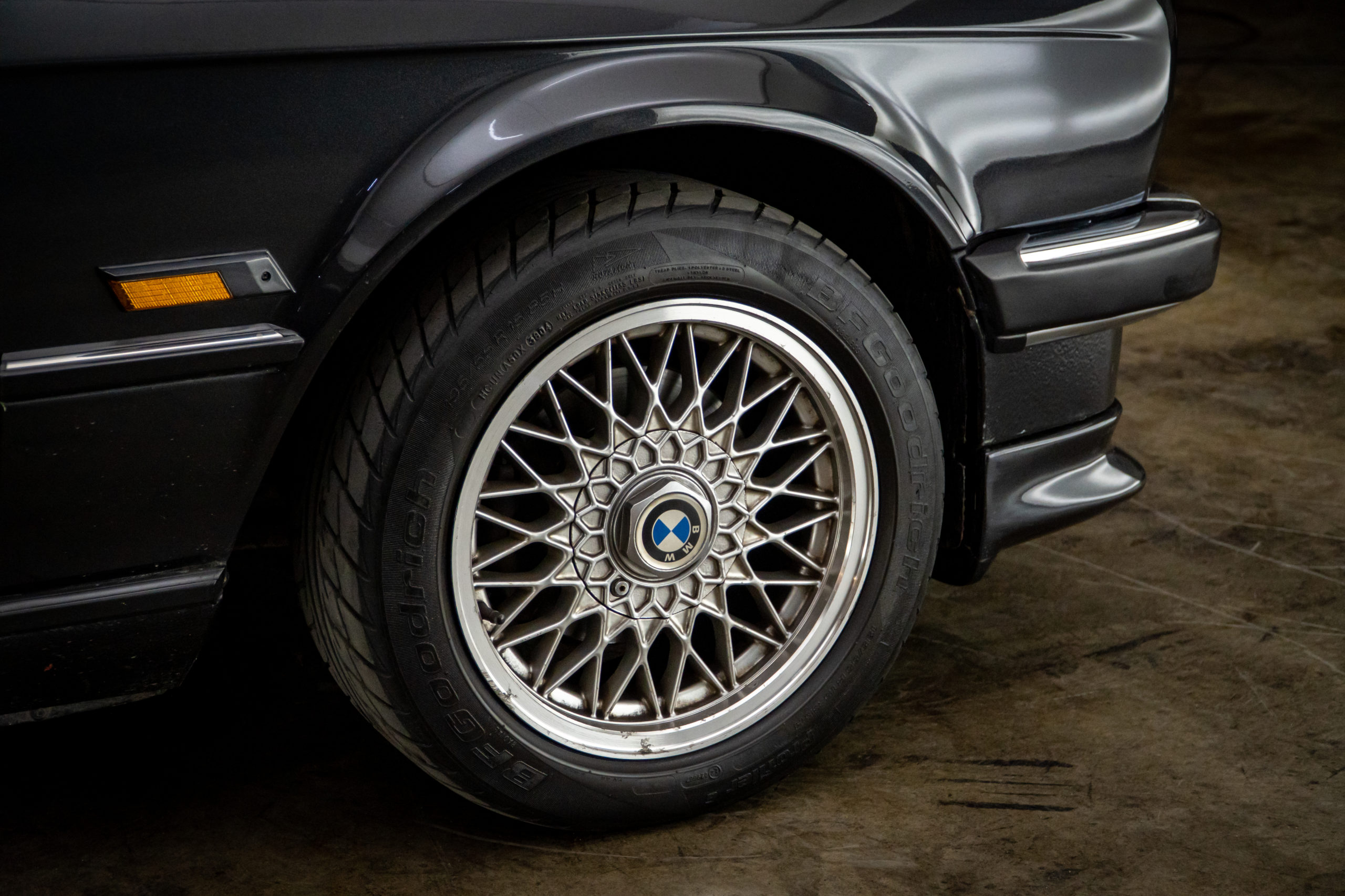 1987 BMW 325ia E30 Cabrio M-Technik Venda Compra The Garage For Sale