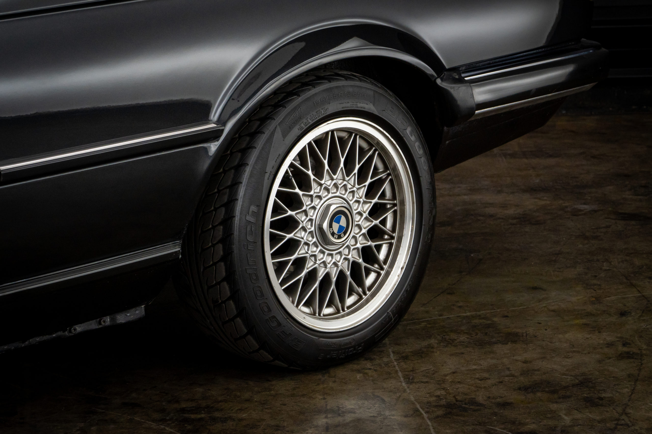1987 BMW 325ia E30 Cabrio M-Technik Venda Compra The Garage For Sale