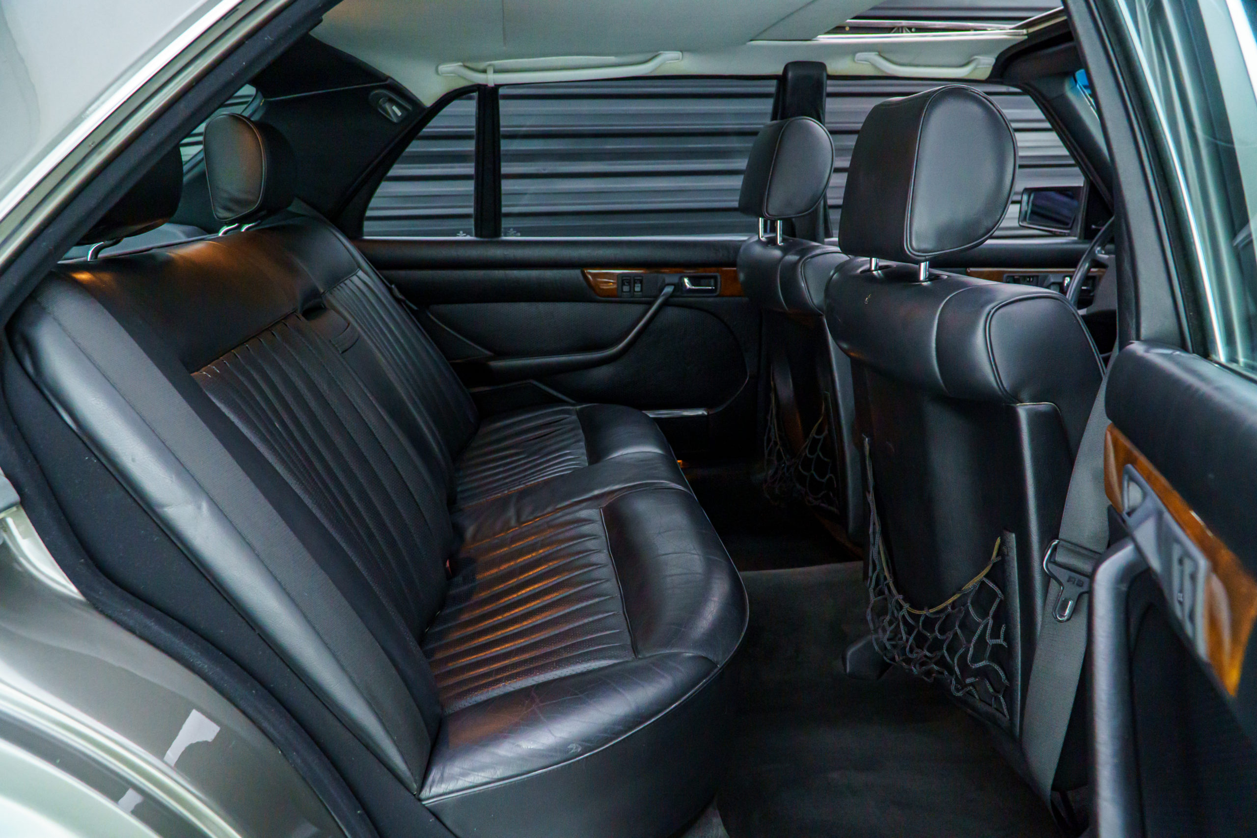 1988 Mercedes-Benz 560 SEL Venda Compra The Garage For Sale