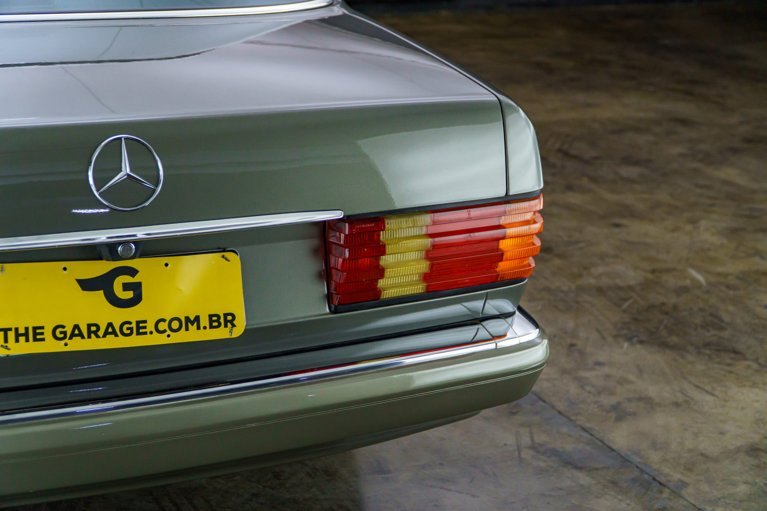 1988 Mercedes-Benz 560 SEL Venda Compra The Garage For Sale