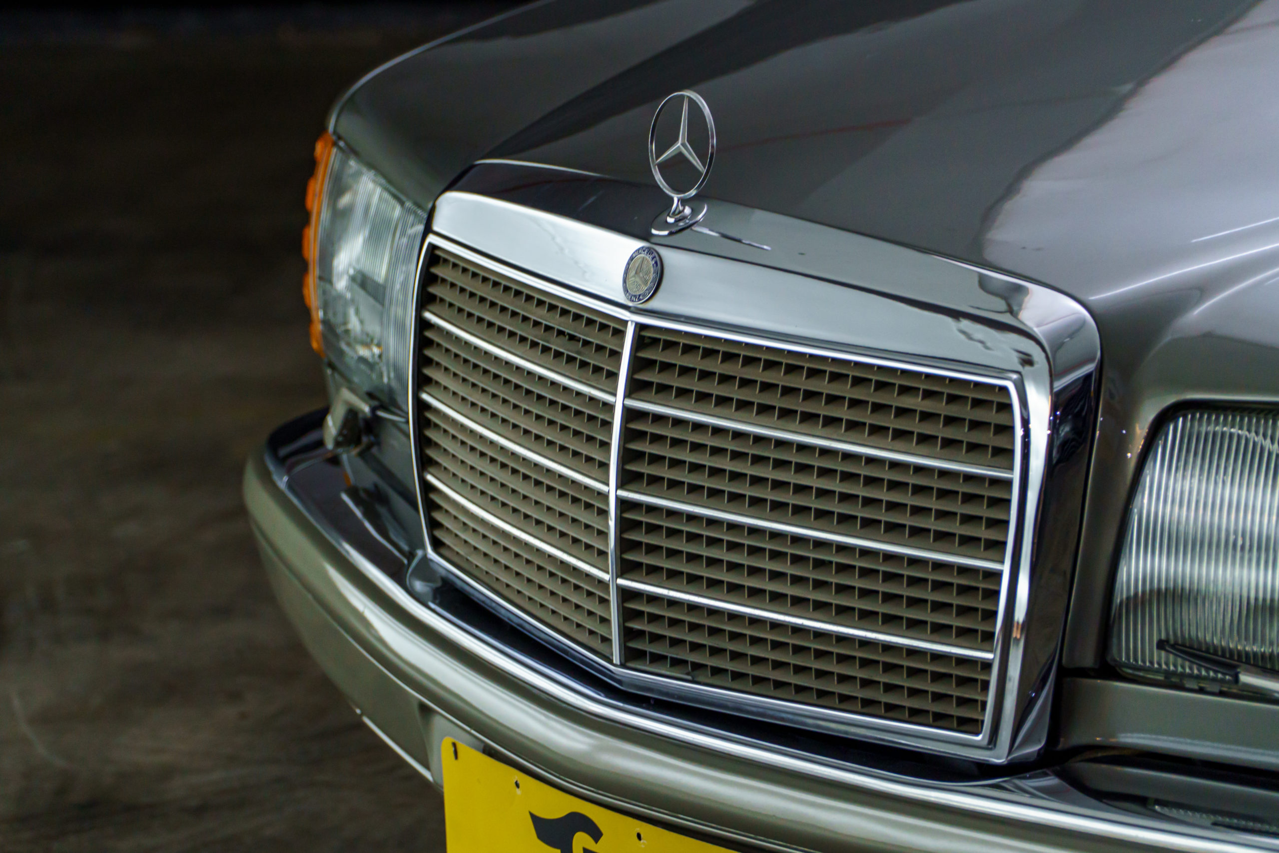 1988 Mercedes-Benz 560 SEL Venda Compra The Garage For Sale