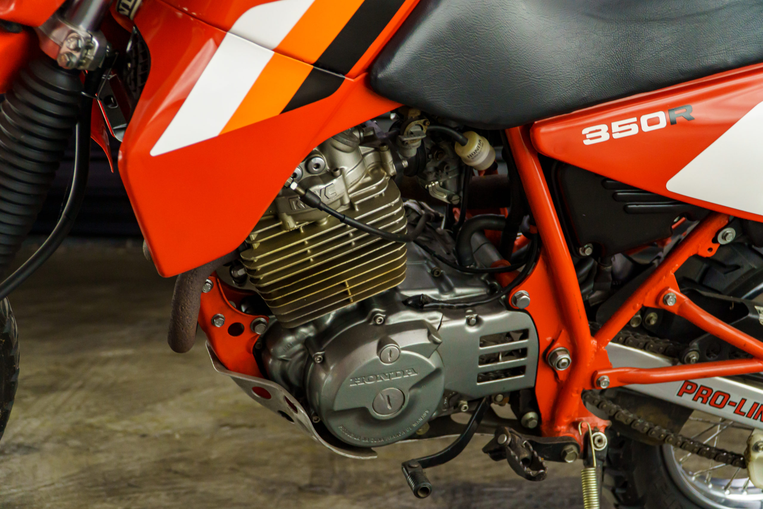 1988 Honda XLX 350 – 21.000 km Venda Compra The Garage For Sale