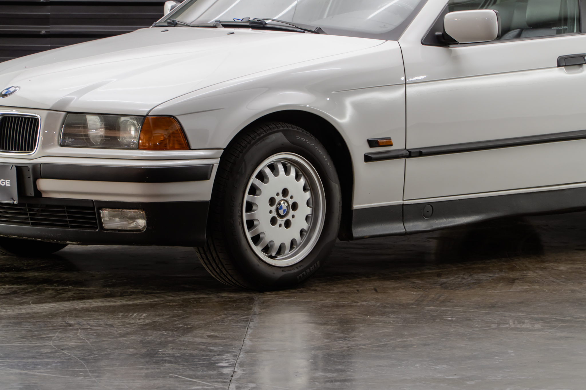 1994 BMW 325i a venda the garage