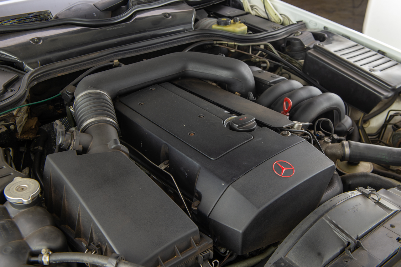 1995 Mercedes Benz sl 320 a venda the garage