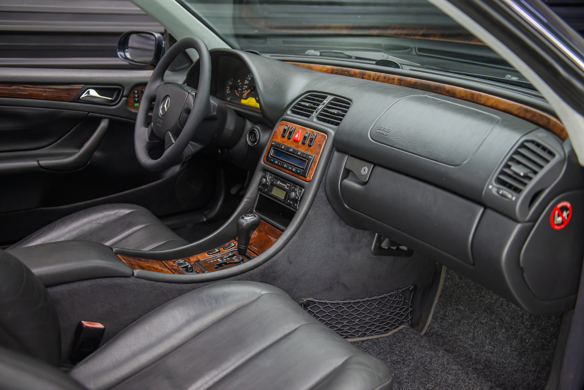 1999 Mercedes-Benz CLK 320 Venda Compra The Garage For Sale
