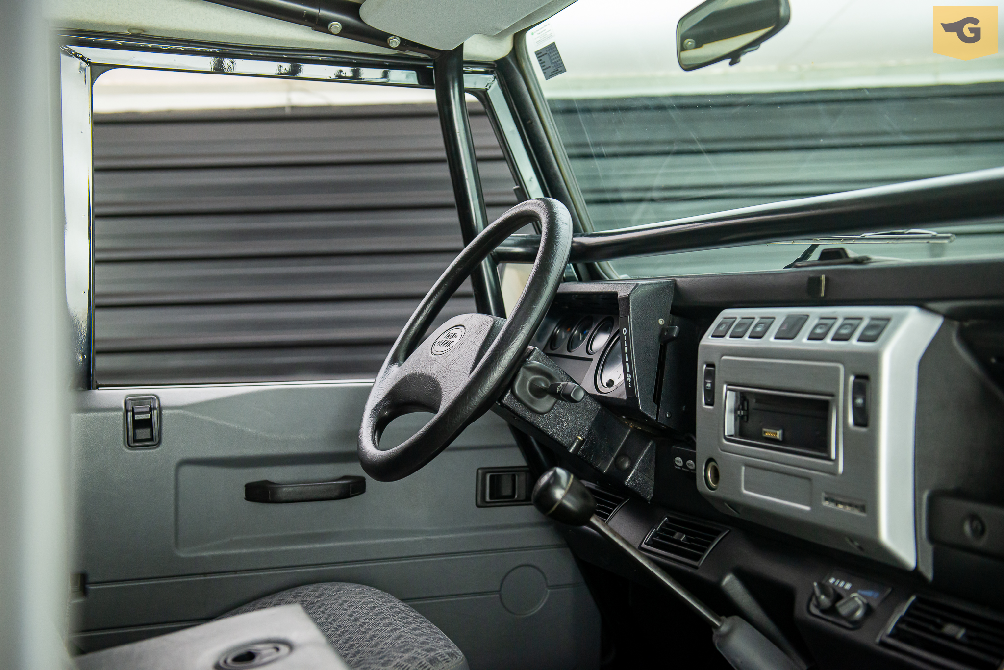 2003 Land Rover Defender 90 CSW Venda Compra The Garage For Sale