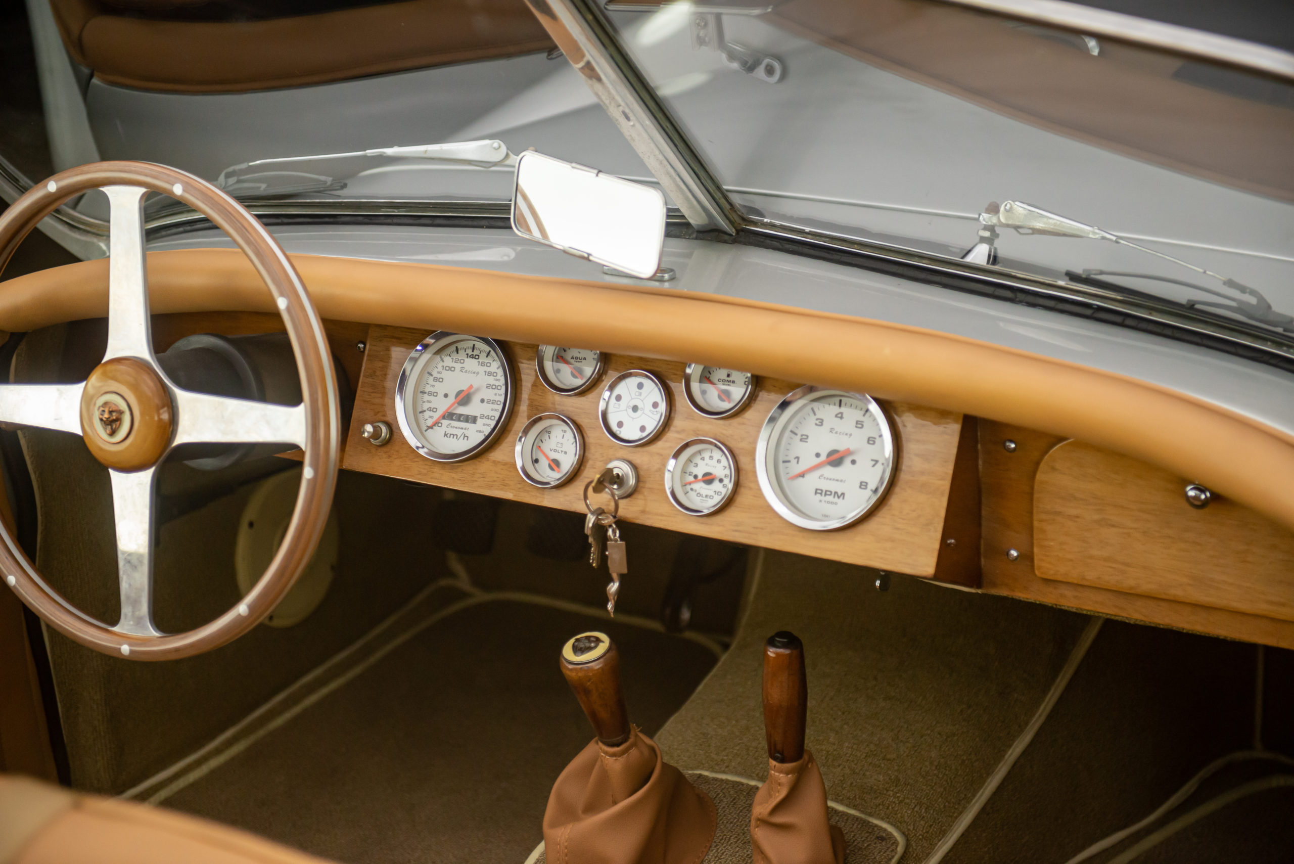 2004 Americar Classic XK 120 – Jaguar Réplica Venda Compra The Garage For Sale