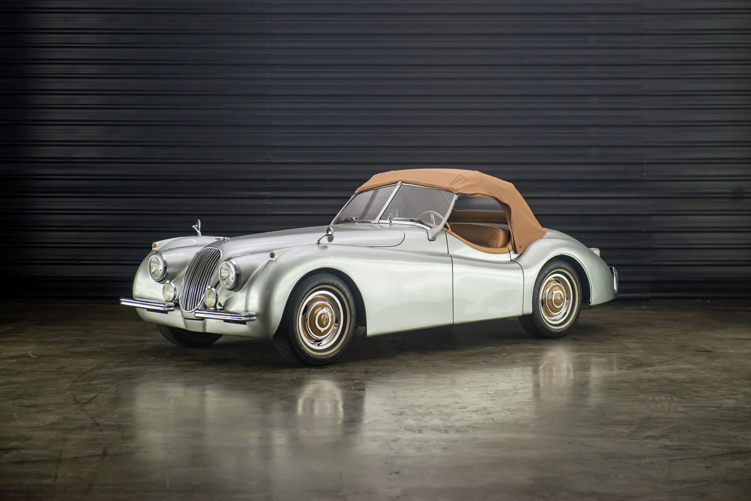 2004 Americar Classic XK 120 – Jaguar Réplica Venda Compra The Garage For Sale