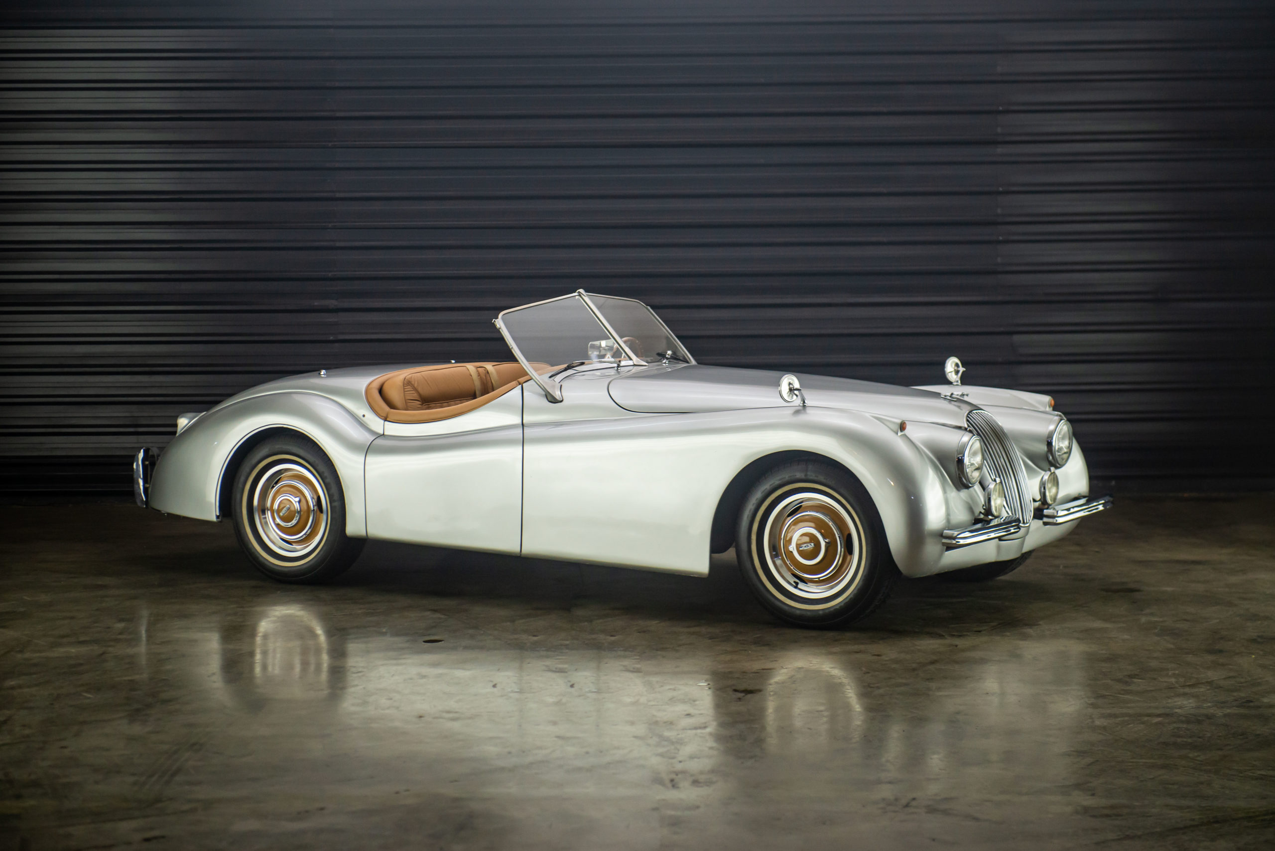 2004 Americar Classic XK 120 – Jaguar Réplica Venda Compra The Garage For Sale