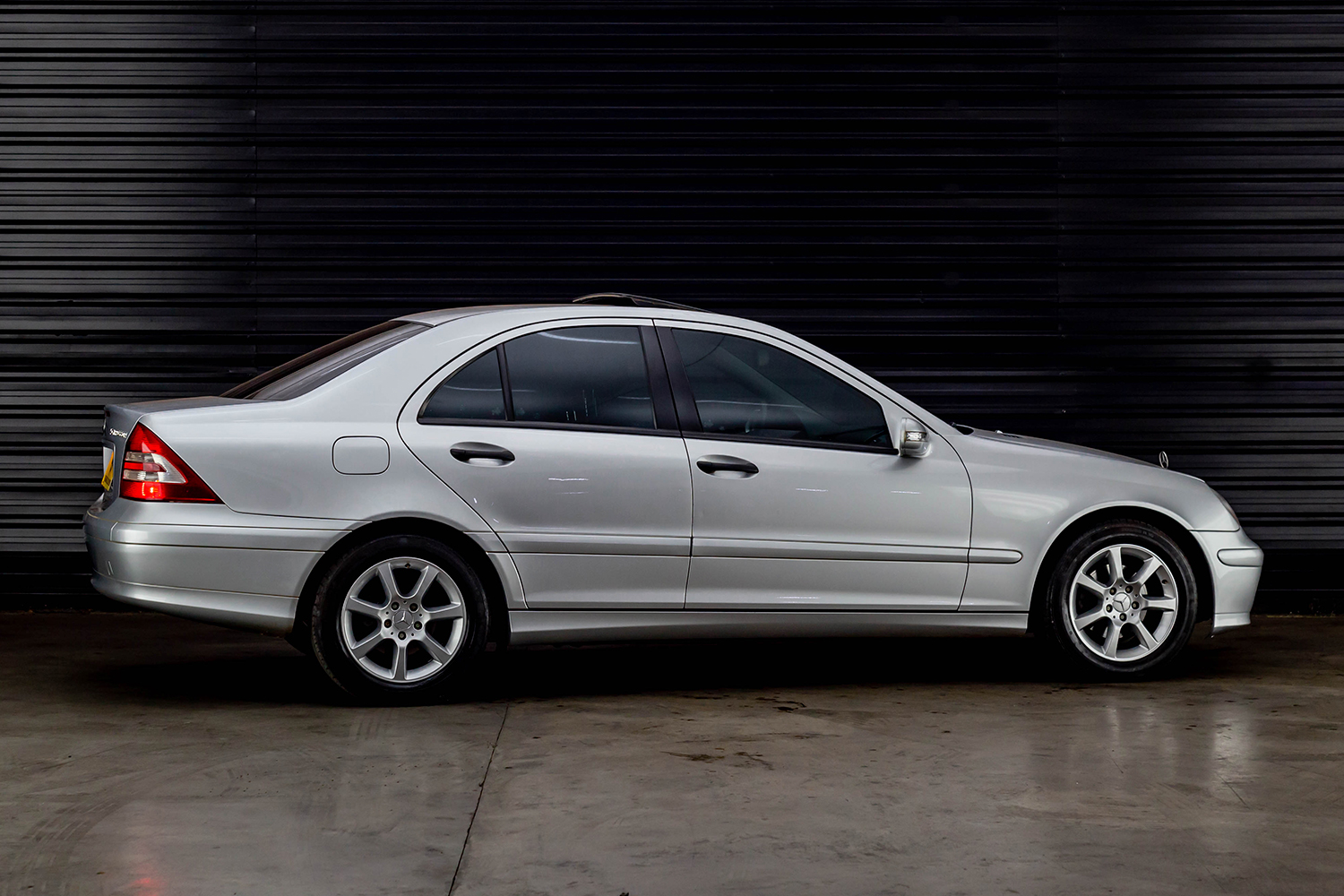 2006 Mercedes Benz C180 Venda Compra The Garage For Sale