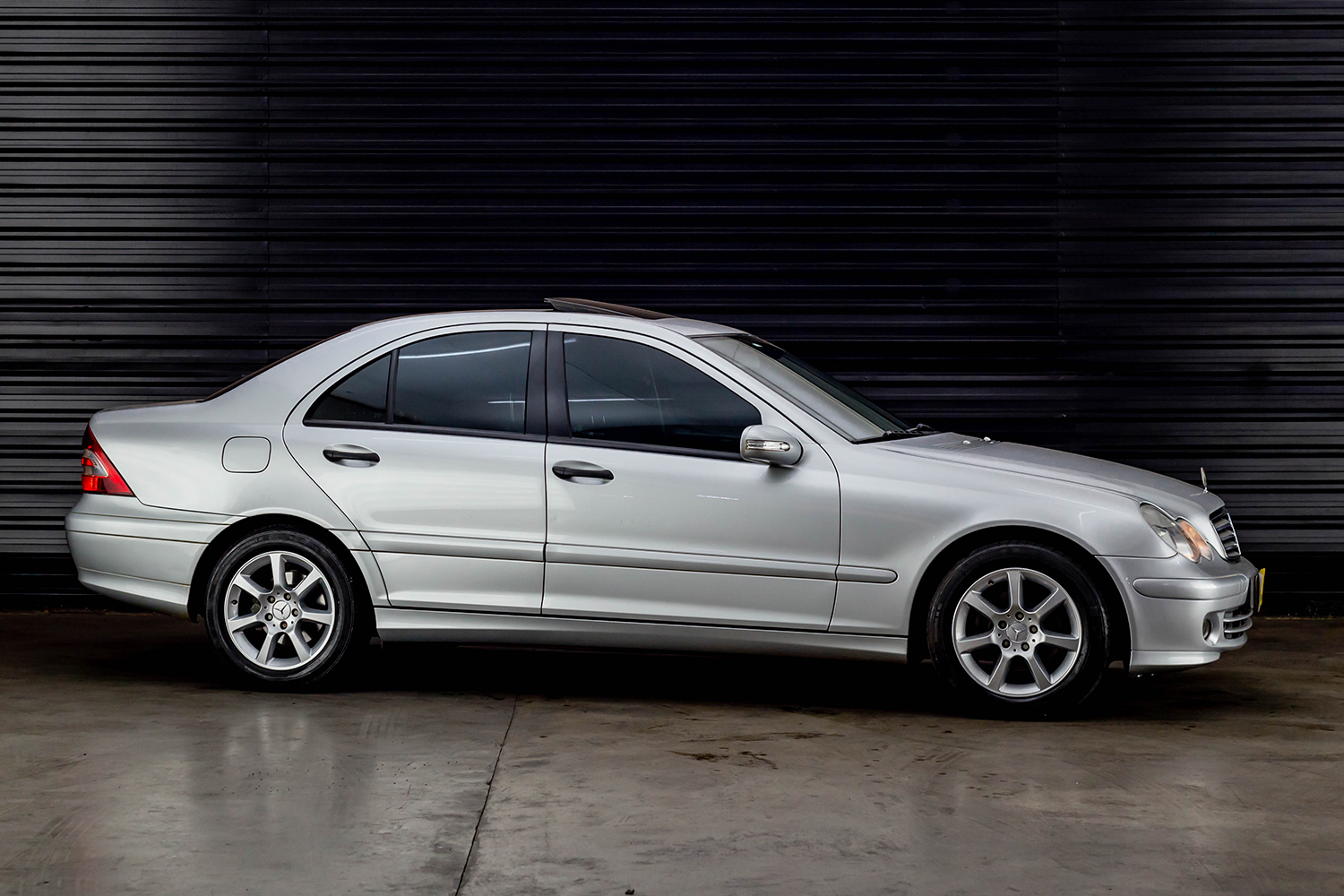 2006 Mercedes Benz C180 Venda Compra The Garage For Sale