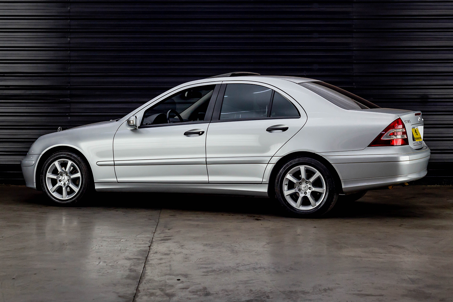 2006 Mercedes Benz C180 Venda Compra The Garage For Sale