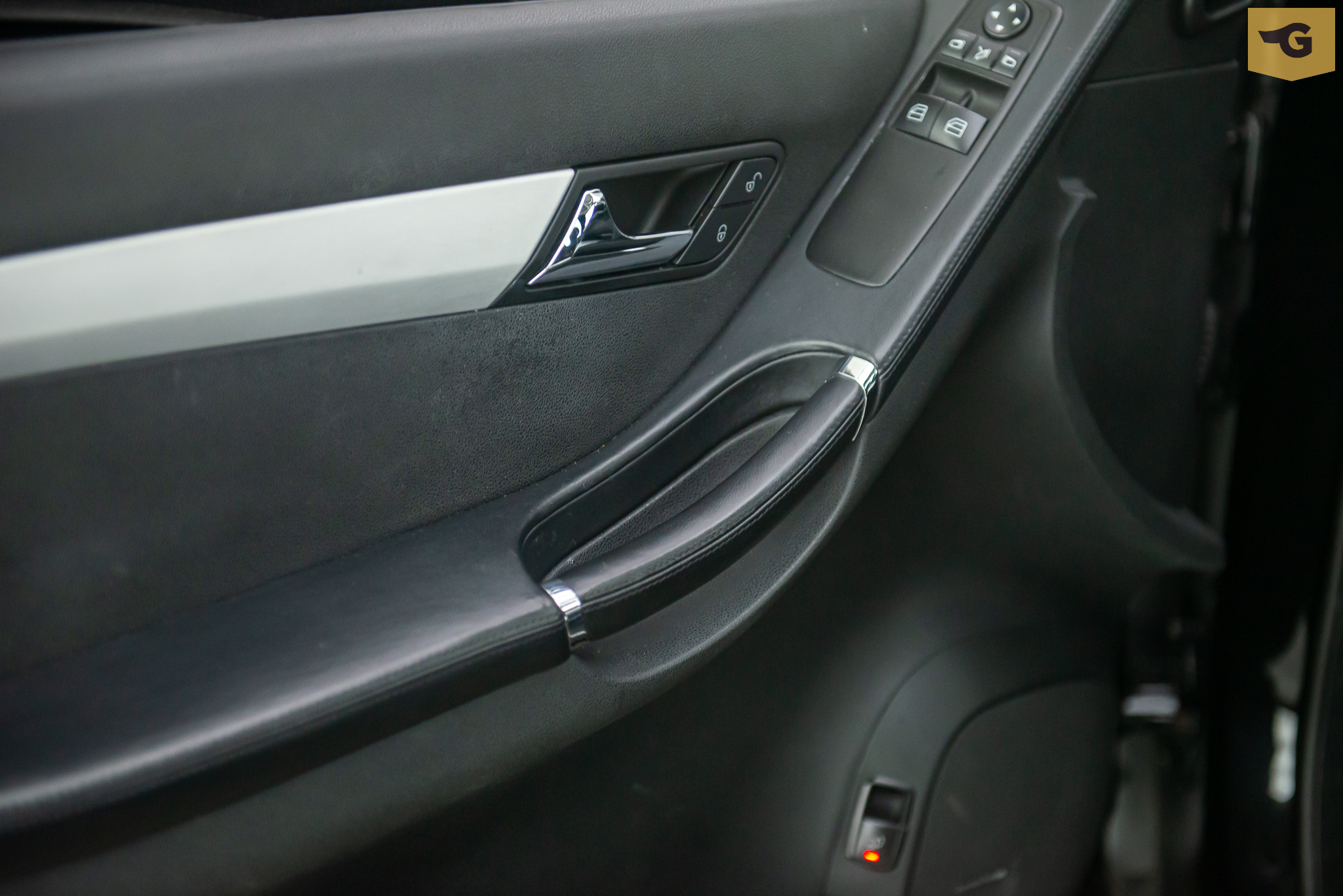 2007 Mercedes-Benz R63 – Blindada Venda Compra The Garage For Sale
