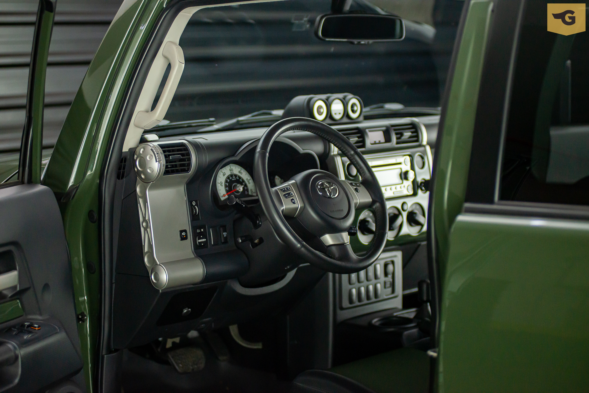 2011 Toyota FJ Cruiser Venda Compra The Garage For Sale
