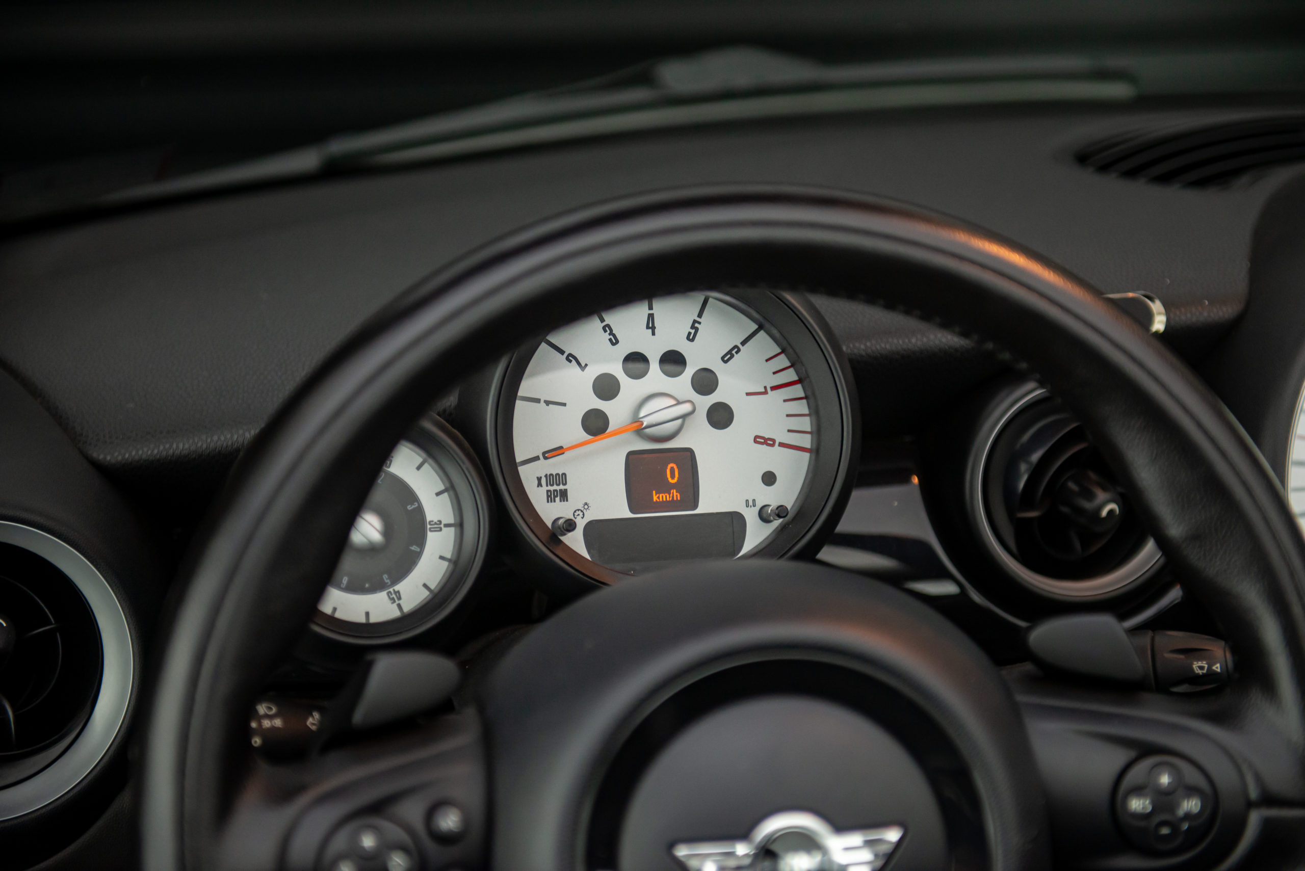 2012 Mini Cooper Cabrio 1.6 Venda Compra The Garage For Sale