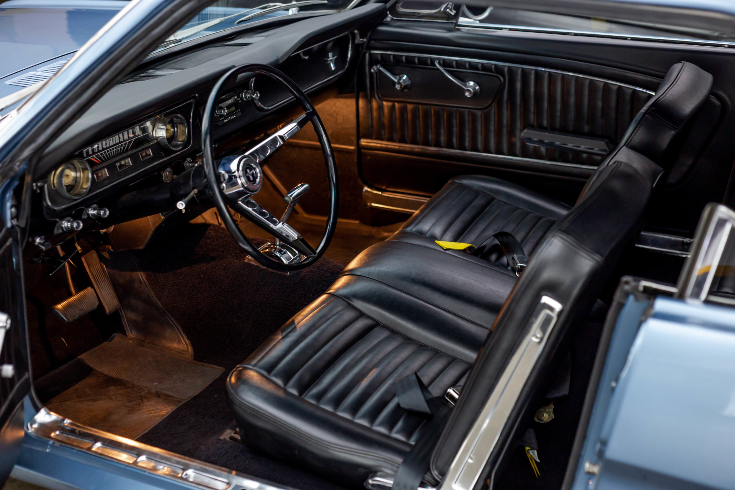1966 Ford Mustang Hard Top V8 Venda Compra The Garage For Sale
