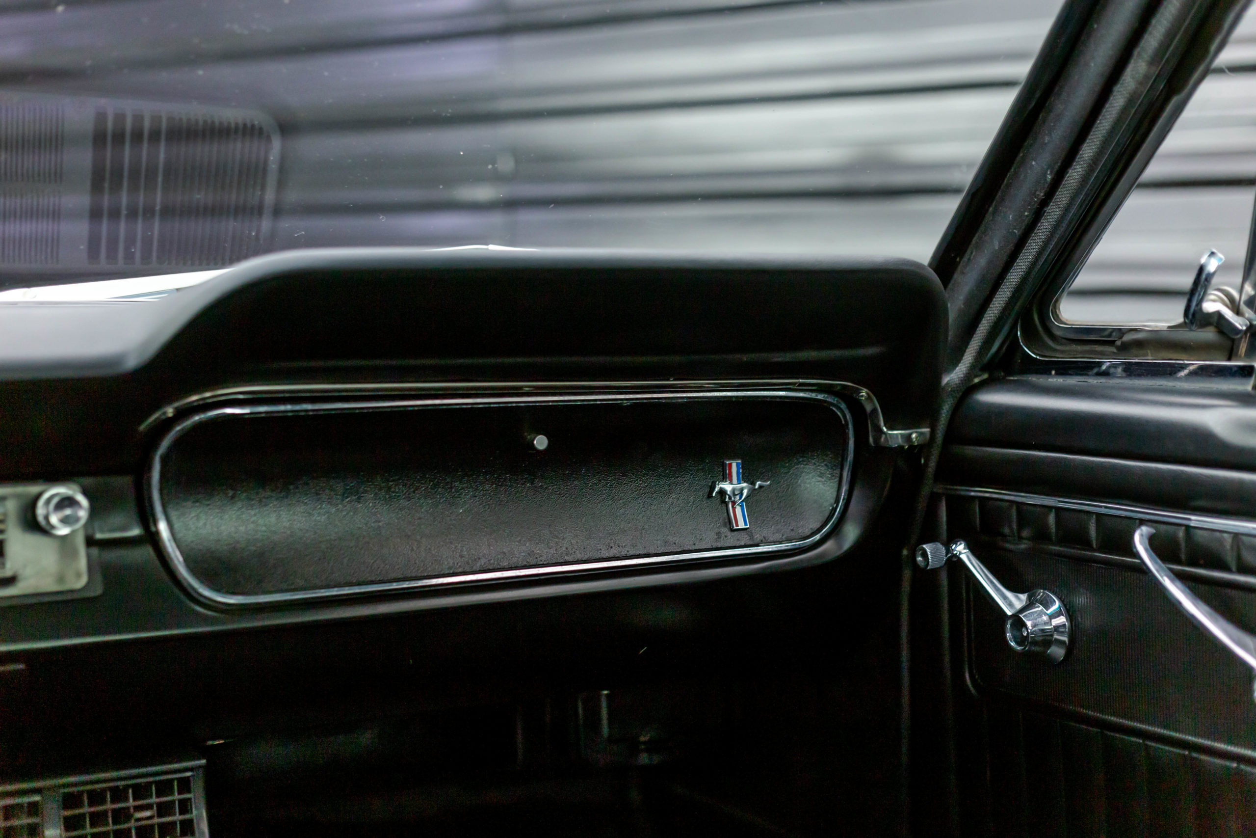 1966 Ford Mustang Hard Top V8 Venda Compra The Garage For Sale