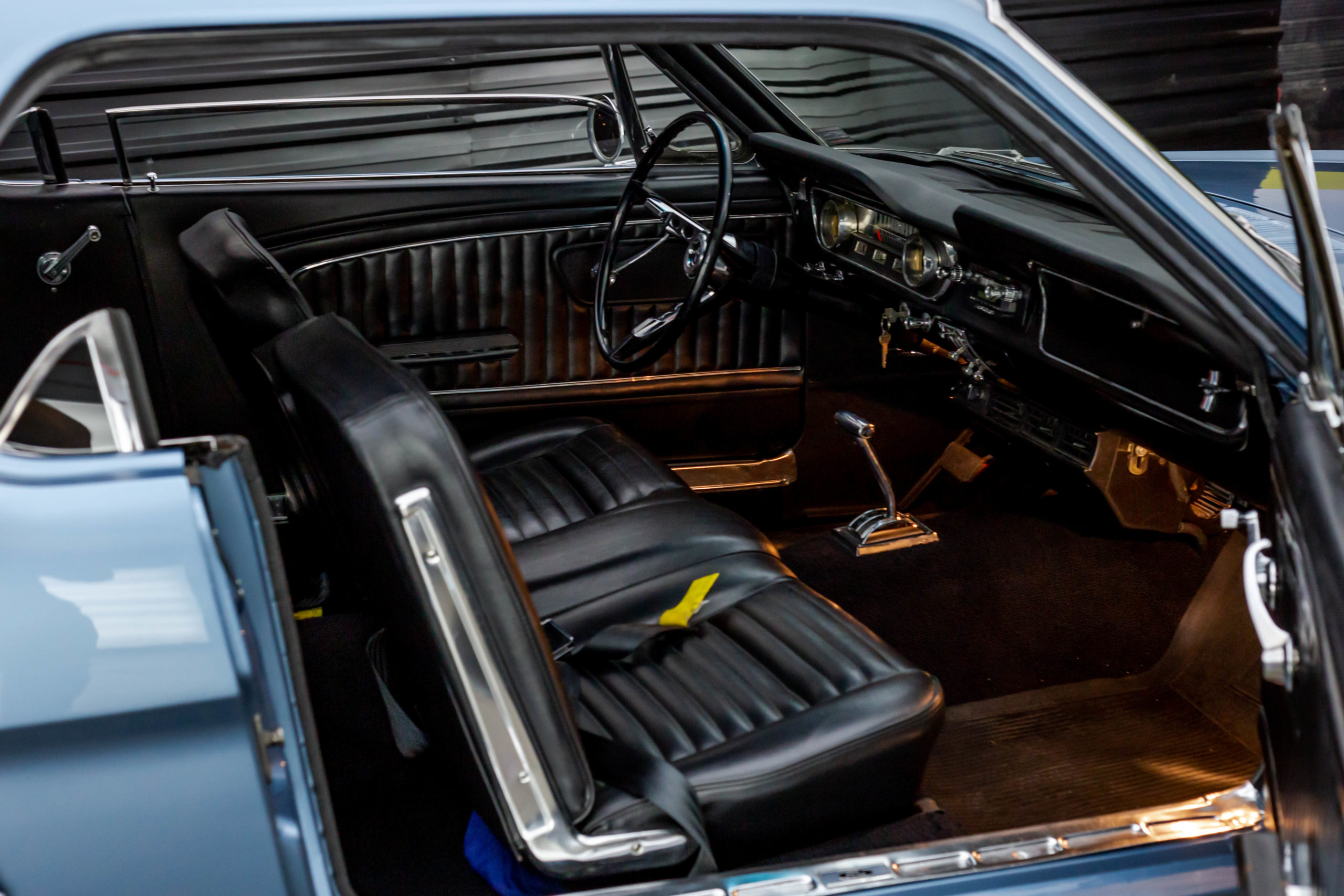 1966 Ford Mustang Hard Top V8 Venda Compra The Garage For Sale