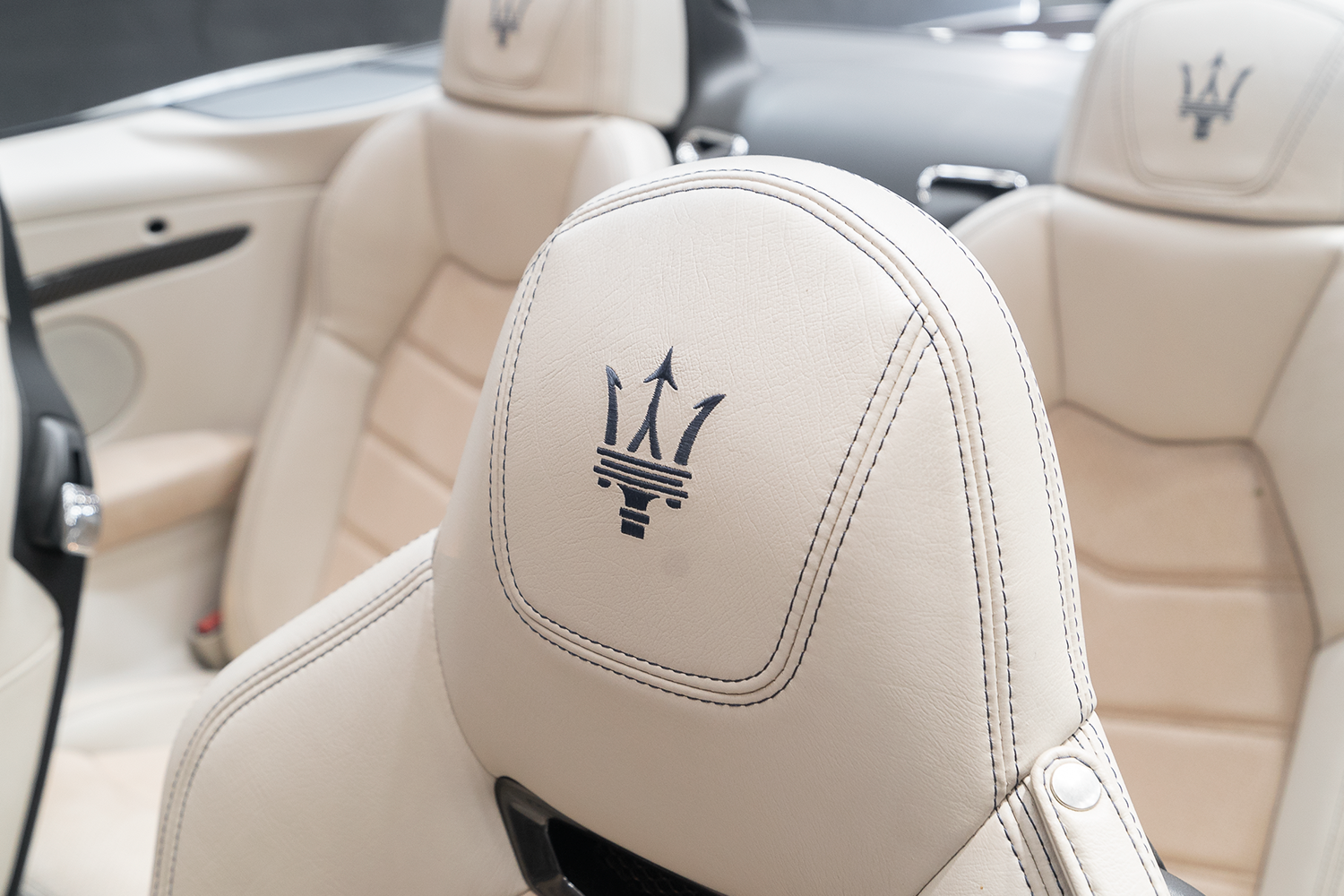 2013 Maserati Grancabrio Venda Compra The Garage For Sale