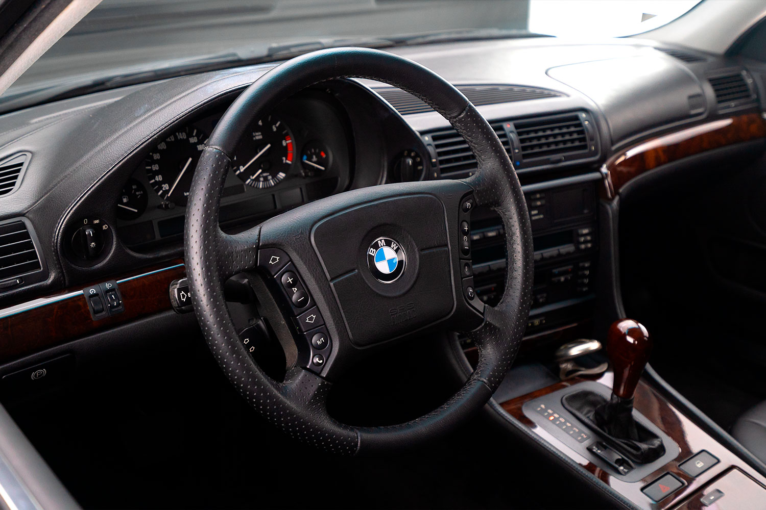 1995 BMW 750i E38 Venda Compra The Garage For Sale