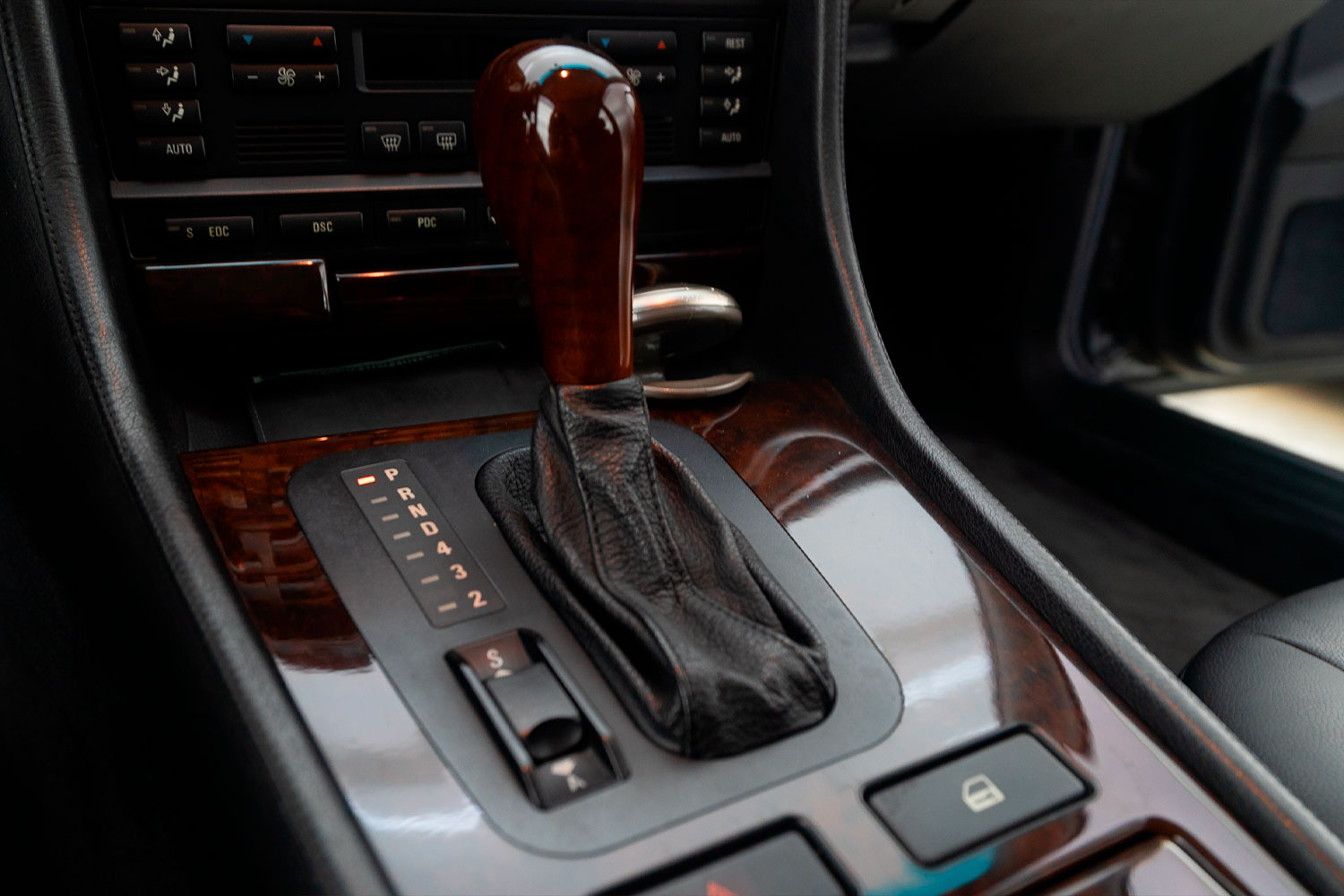 1995 BMW 750i E38 Venda Compra The Garage For Sale