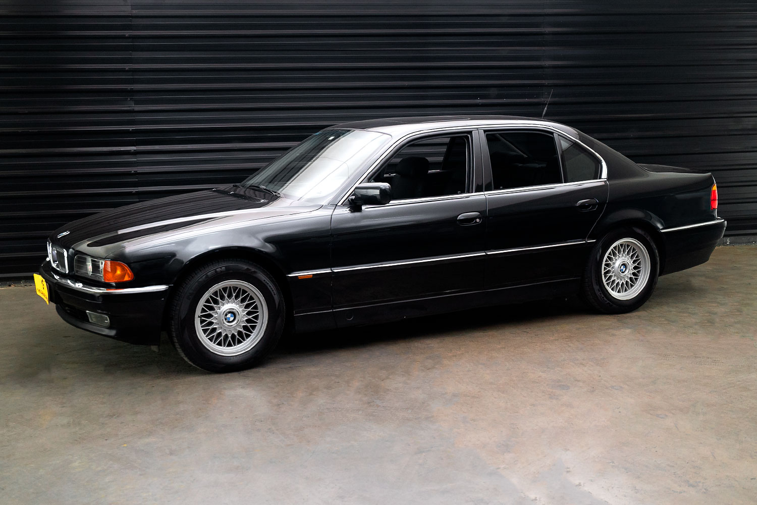 1995 BMW 750i E38 Venda Compra The Garage For Sale