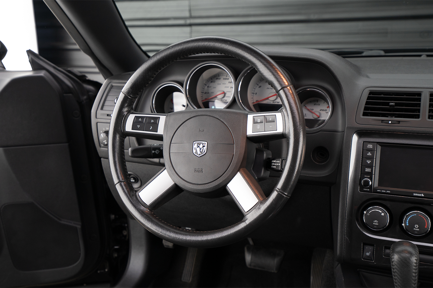 2008 Dodge Challenger SRT8 First Edition Venda Compra The Garage For Sale