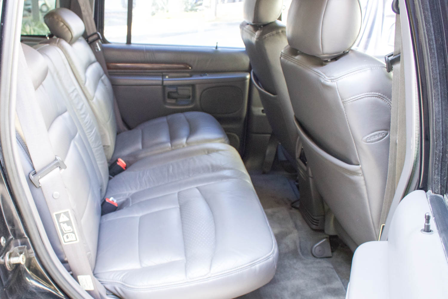 2000 Ford Explorer Limited V8 Venda Compra The Garage For Sale