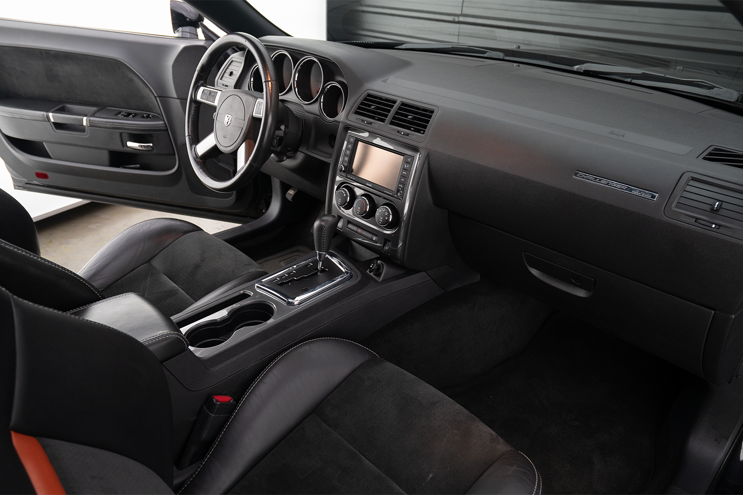 2008 Dodge Challenger SRT8 First Edition Venda Compra The Garage For Sale