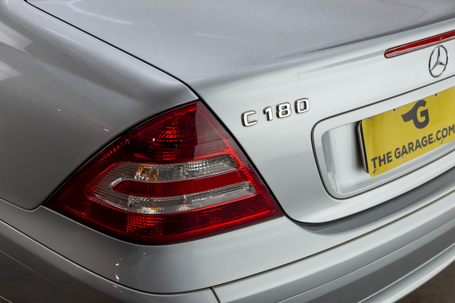2006 Mercedes Benz C180 Venda Compra The Garage For Sale