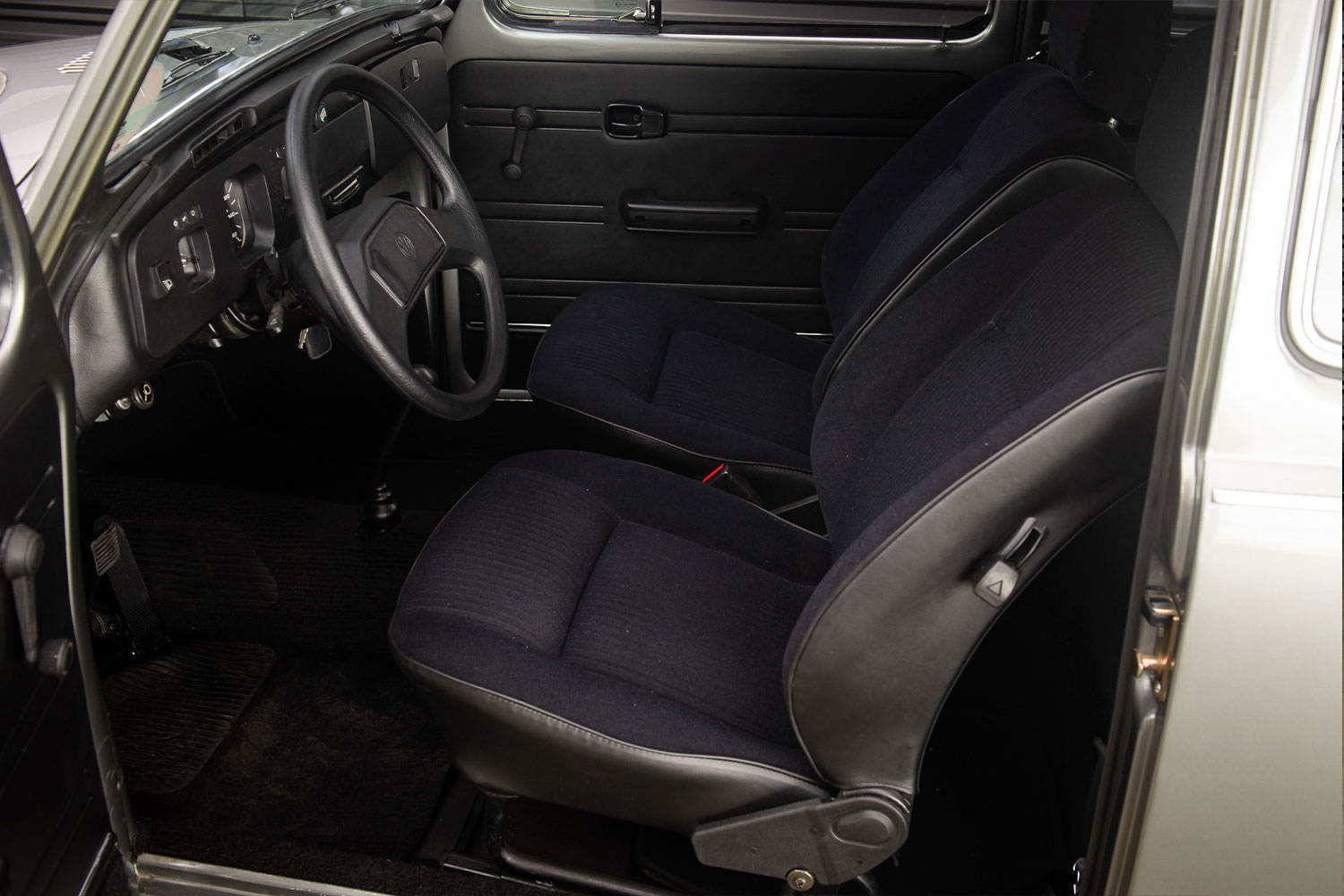 1986 Volkswagen Fusca Última Série com 2.680 Km Venda Compra The Garage For Sale